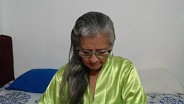candy mature  online show from April 23, 9:38 pm