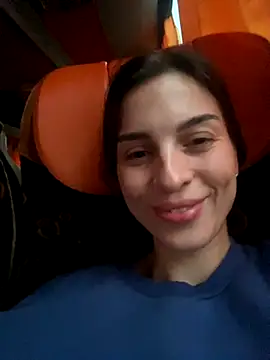 Snapshot of RebecaMur chatting on October 7, 7:31 am RebecaMur online show from October 7, 7:31 am