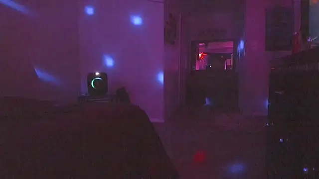 yiauana online show from February 25, 1:39 am