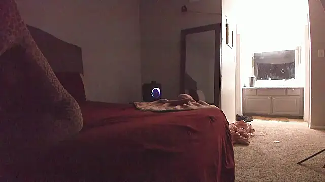 yiauana online show from February 11, 12:49 pm