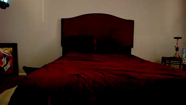 yiauana online show from October 25, 11:09 am