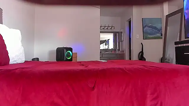 yiauana online show from February 22, 3:13 pm