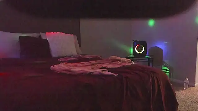 yiauana online show from February 24, 12:44 am