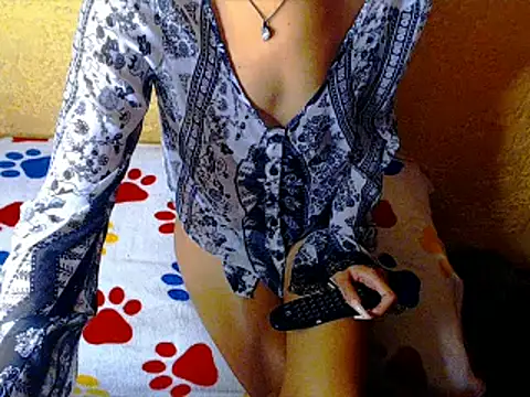 candy-kruss online show from February 16, 3:05 pm