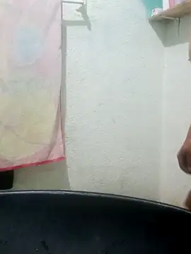 Snapshot of crowten chatting on February 21, 6:29 am crowten online show from February 21, 6:29 am