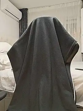 Snapshot of AvaLloyd chatting on November 23, 2:10 am AvaLloyd online show from November 23, 2:10 am