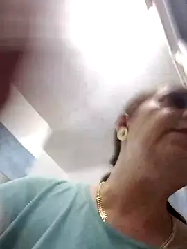 Snapshot of AvaLloyd chatting on March 20, 3:58 pm AvaLloyd online show from March 20, 3:58 pm