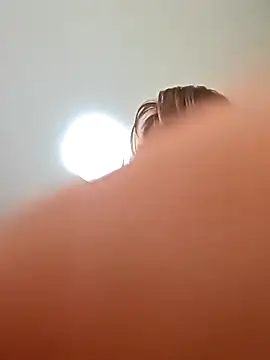 AvaLloyd online show from March 26, 3:16 am