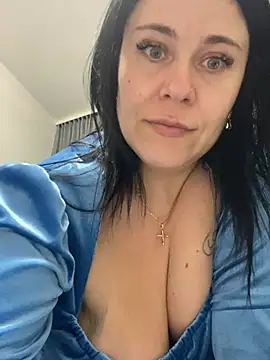 Snapshot of CuteNata chatting on February 4, 4:50 pm CuteNata online show from February 4, 4:50 pm