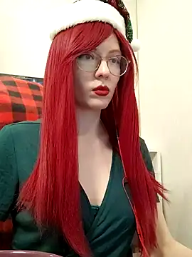 Snapshot of ElliMoor chatting on December 23, 12:25 am ElliMoor online show from December 23, 12:25 am