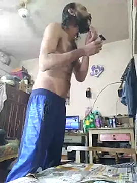 BadBoySmoker7070 online show from May 14, 5:48 am