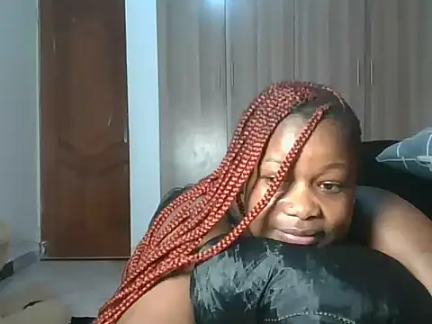 Snapshot of freaky_juicy chatting on April 24, 2:35 am freaky juicy online show from April 24, 2:35 am