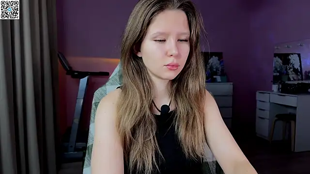 Snapshot of Ameliia_castro chatting on November 19, 4:01 am Ameliia castro online show from November 19, 4:01 am