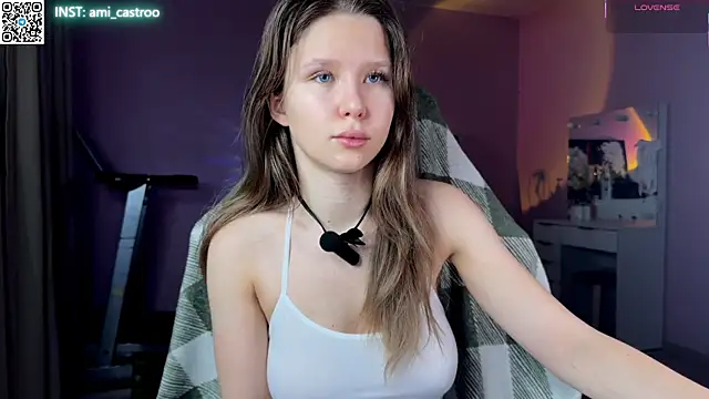 Snapshot of Ameliia_castro chatting on November 26, 4:01 am Ameliia castro online show from November 26, 4:01 am