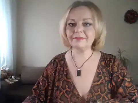Snapshot of SofiyaPetrova chatting on February 8, 1:44 pm SofiyaPetrova online show from February 8, 1:44 pm