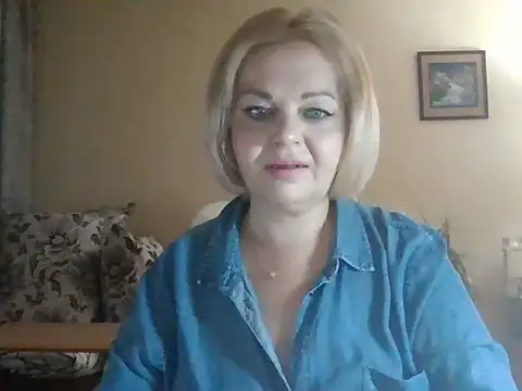 Snapshot of SofiyaPetrova chatting on October 22, 3:44 pm SofiyaPetrova online show from October 22, 3:44 pm
