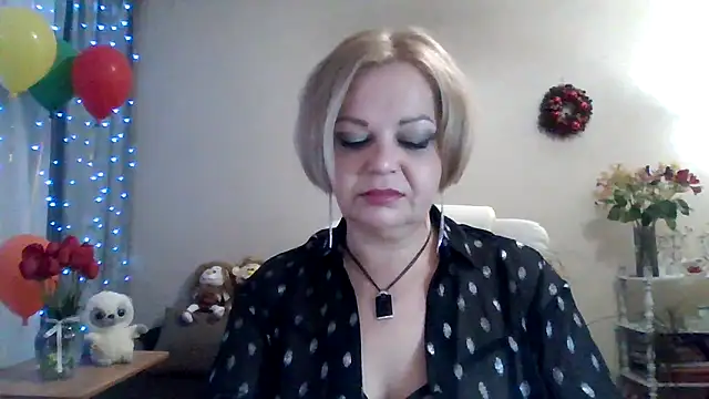 Snapshot of SofiyaPetrova chatting on April 28, 6:12 pm SofiyaPetrova online show from April 28, 6:12 pm