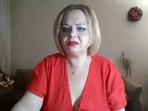 Snapshot of SofiyaPetrova chatting on February 23, 7:17 pm SofiyaPetrova online show from February 23, 7:17 pm