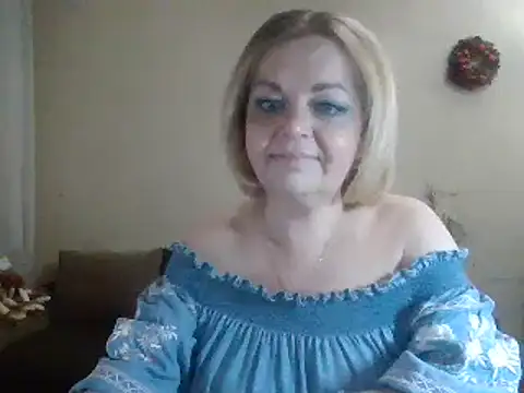 Snapshot of SofiyaPetrova chatting on February 10, 7:17 pm SofiyaPetrova online show from February 10, 7:17 pm