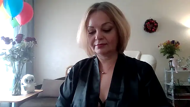 SofiyaPetrova online show from April 20, 1:35 pm