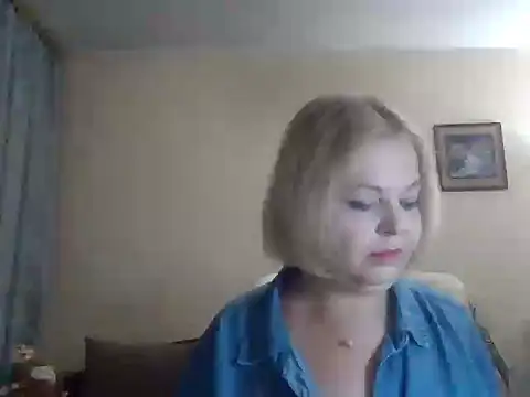 Snapshot of SofiyaPetrova chatting on September 24, 2:18 am SofiyaPetrova online show from September 24, 2:18 am