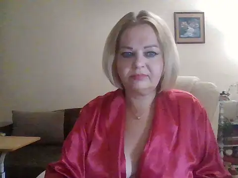 Snapshot of SofiyaPetrova chatting on September 25, 8:04 pm SofiyaPetrova online show from September 25, 8:04 pm