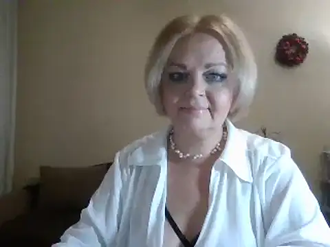 Snapshot of SofiyaPetrova chatting on March 11, 4:51 pm SofiyaPetrova online show from March 11, 4:51 pm