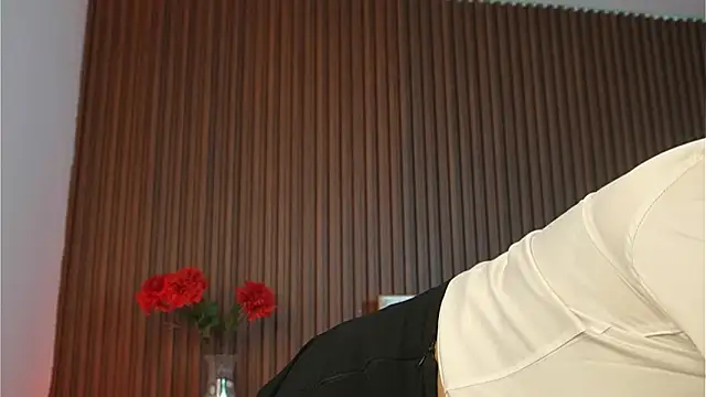 keyla scott  online show from October 31, 2:57 pm