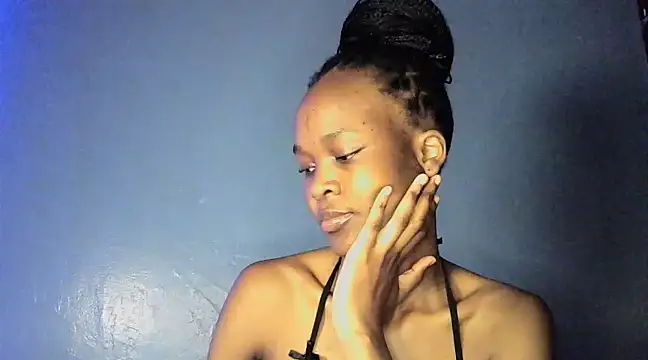 Snapshot of cyberbunnie chatting on January 17, 8:44 pm cyberbunnie online show from January 17, 8:44 pm