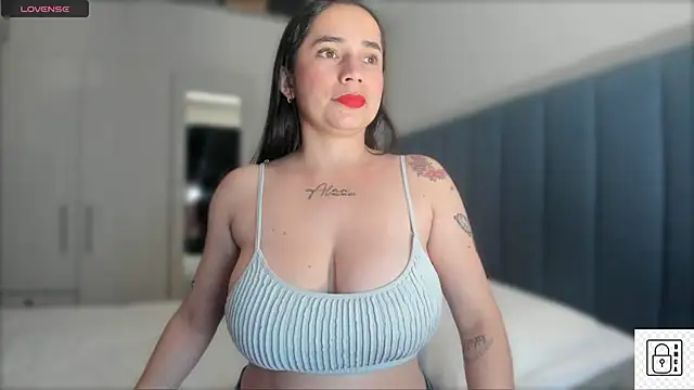 Snapshot of _Susiee_ chatting on March 21, 1:02 am Susiee online show from March 21, 1:02 am
