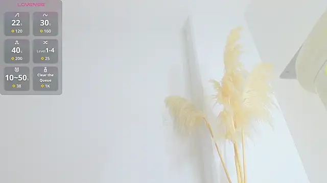 dollface17 online show from March 28, 1:50 am