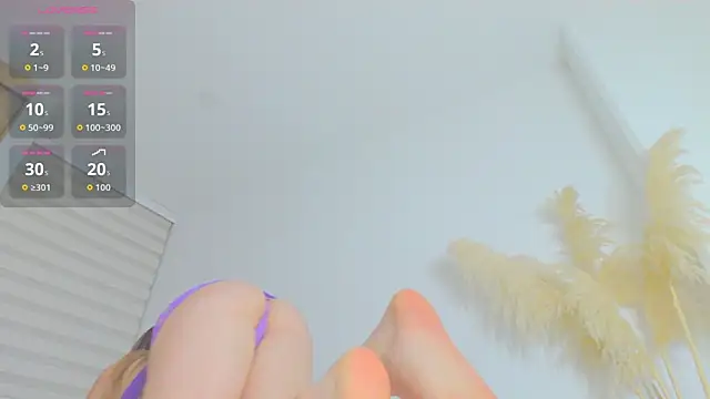 dollface17 online show from April 8, 11:28 pm