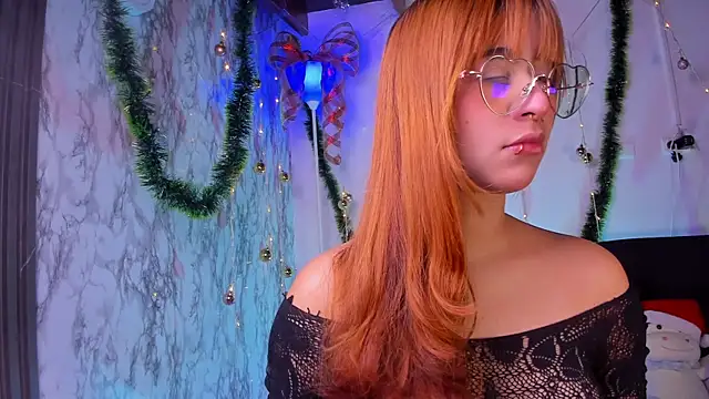 chloe blue online show from December 15, 11:27 am