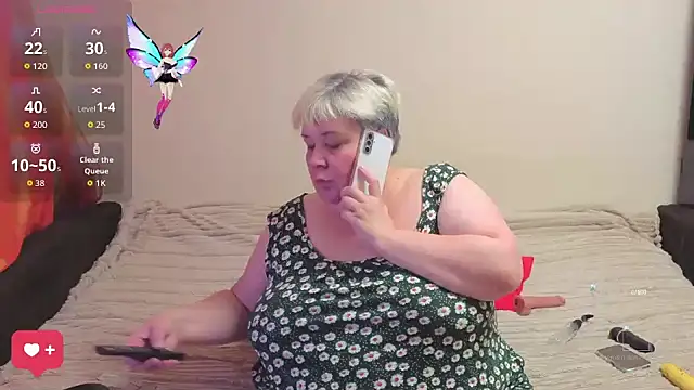 Snapshot of Baunti5555 chatting on November 11, 8:42 am Baunti5555 online show from November 11, 8:42 am