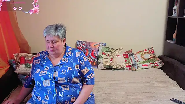 Snapshot of Baunti5555 chatting on February 10, 8:35 am Baunti5555 online show from February 10, 8:35 am