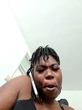 Snapshot of Bali_baddie_x chatting on September 9, 2:48 pm Bali baddie x online show from September 9, 2:48 pm
