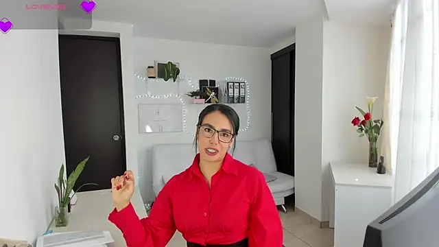 susana monroy online show from June 5, 7:30 pm