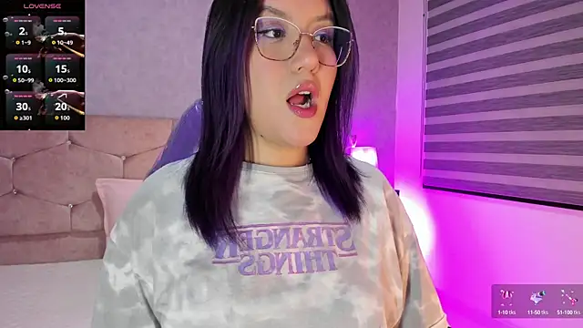 sweet--emily online show from October 3, 4:14 am