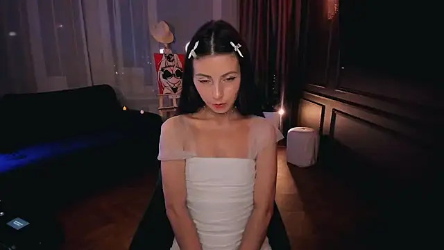 Snapshot of Love_Lines chatting on September 8, 11:37 pm Love Lines online show from September 8, 11:37 pm