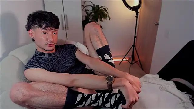 Snapshot of dimitri_targaryen chatting on January 10, 6:42 am dimitri targaryen online show from January 10, 6:42 am