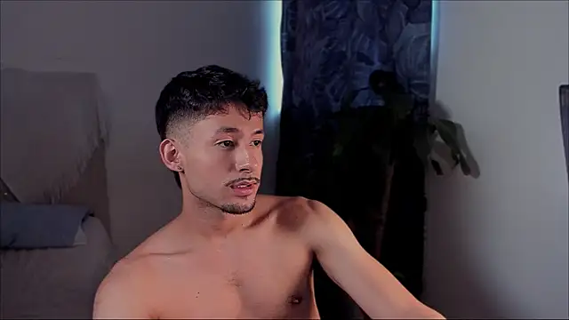 Snapshot of dimitri_targaryen chatting on November 23, 7:57 pm dimitri targaryen online show from November 23, 7:57 pm