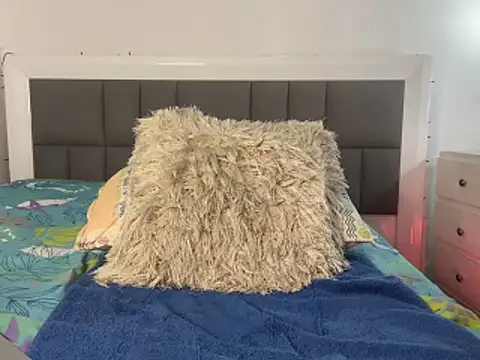 nicolaskan online show from October 28, 1:50 am