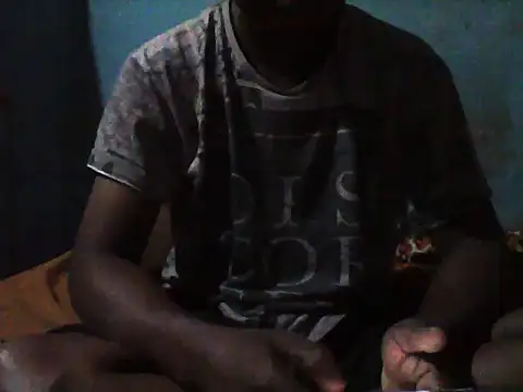 Snapshot of little__joy chatting on November 4, 5:55 am little joy online show from November 4, 5:55 am