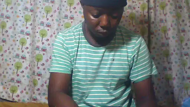 Snapshot of little__joy chatting on May 7, 3:48 pm little joy online show from May 7, 3:48 pm