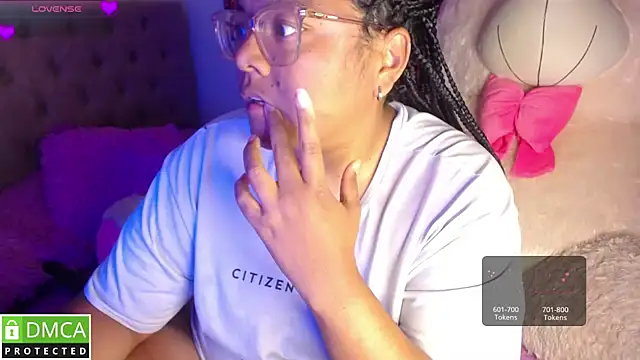 KittyHot20 online show from October 27, 10:54 pm