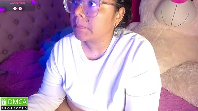 KittyHot20 online show from November 7, 7:07 pm