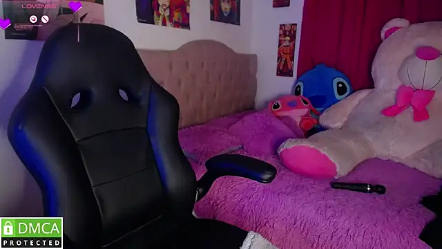 KittyHot20 online show from October 19, 9:17 pm