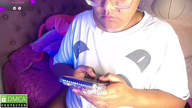 KittyHot20 online show from November 12, 7:34 am