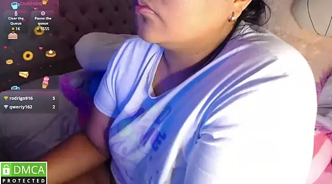 KittyHot20 online show from March 18, 3:45 am