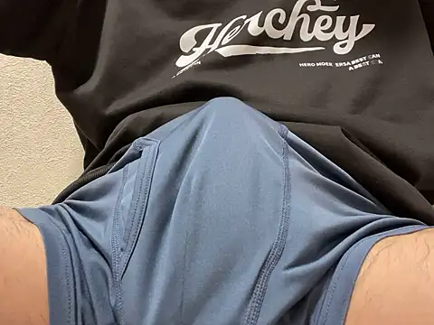 Snapshot of lkun9 chatting on November 6, 2:32 pm lkun9 online show from November 6, 2:32 pm